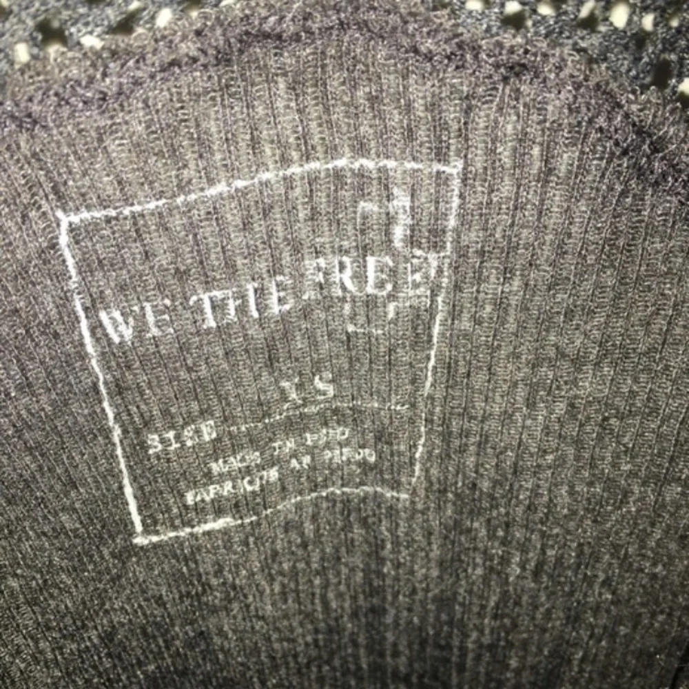 Like new!Free People Dark Grey/White Top